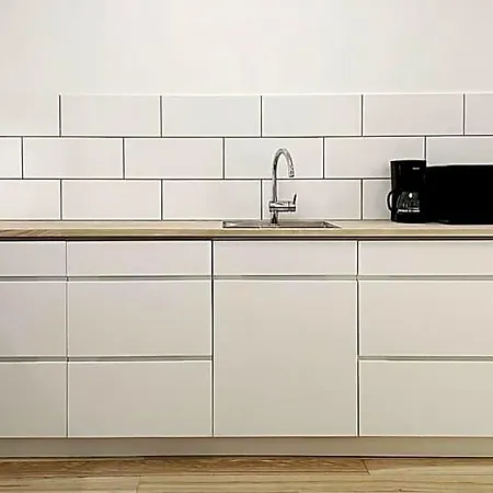 Bright & Spacious 3-br