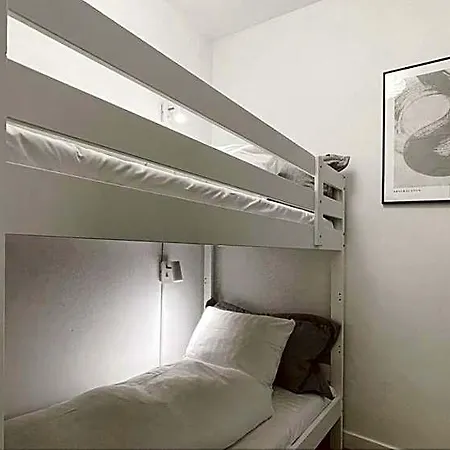 Hotel Bright & Spacious 3-br